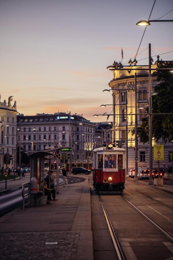 Henri Hotel Wien Siebterbezirk Екстер'єр фото