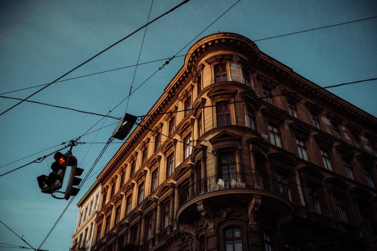 Henri Hotel Wien Siebterbezirk Екстер'єр фото